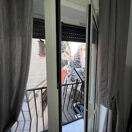 La Casa Di Ale 69 * Неаполь